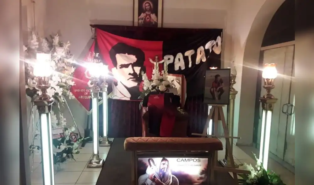 Velorio de Eduardo "Patato" Marquez con los homenajes por su trayectoria en FBC Melgar Velorio de Eduardo "Patato" Marquez con los homenajes por su trayectoria en FBC Melgar