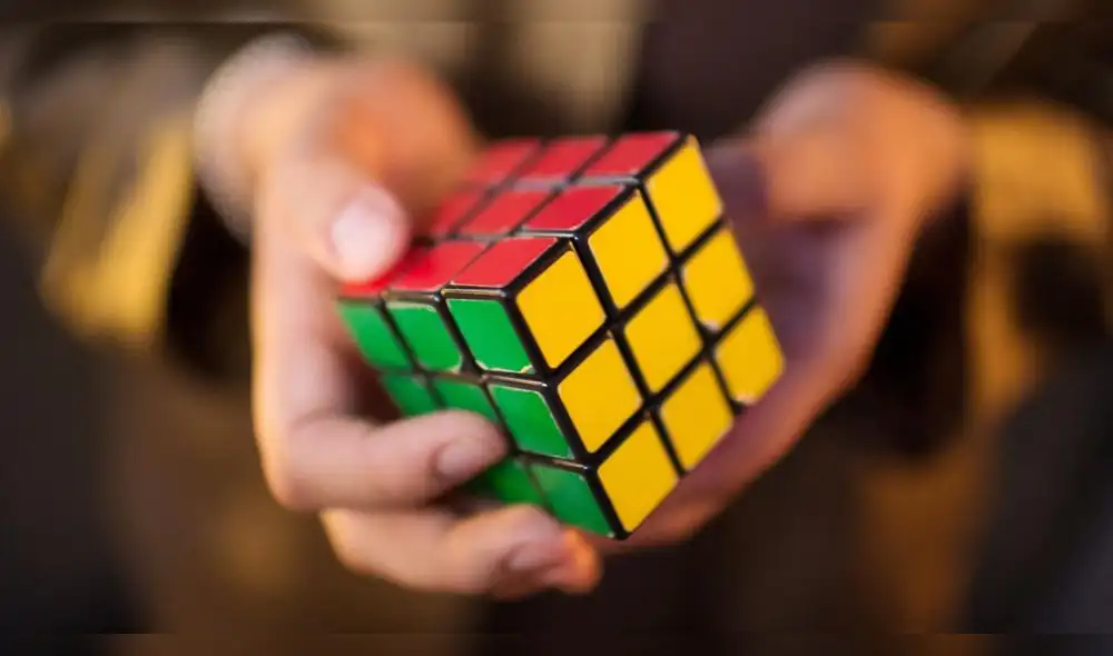 YouTube: ¡Impresionante! En solo 4 segundos logra resolver el cubo Rubik y establece nuevo récord [VIDEO]
