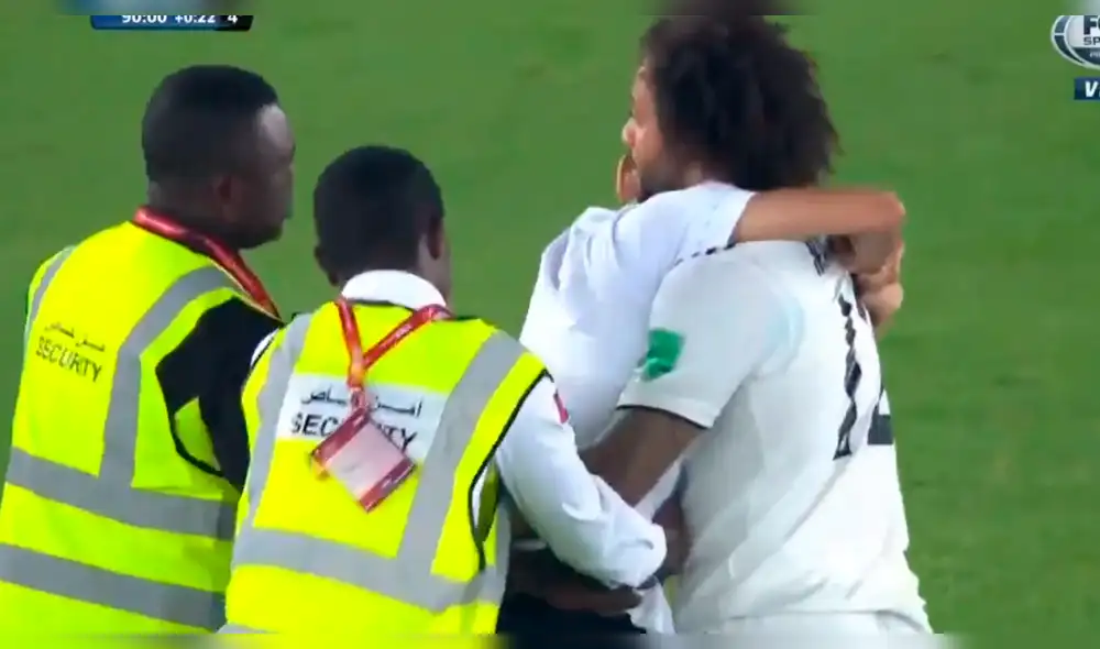 Real Madrid vs Kashima: niño invadió el campo para abrazar a sus ídolos [VIDEO]