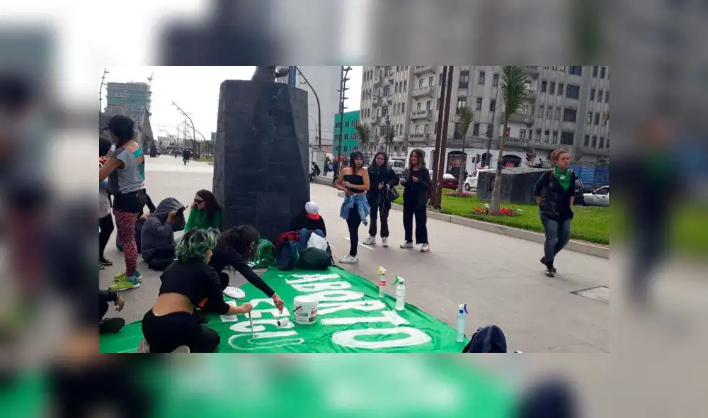 Colectivos feministas vienen exigiendo la despenalización del aborto. Créditos: Twitter.