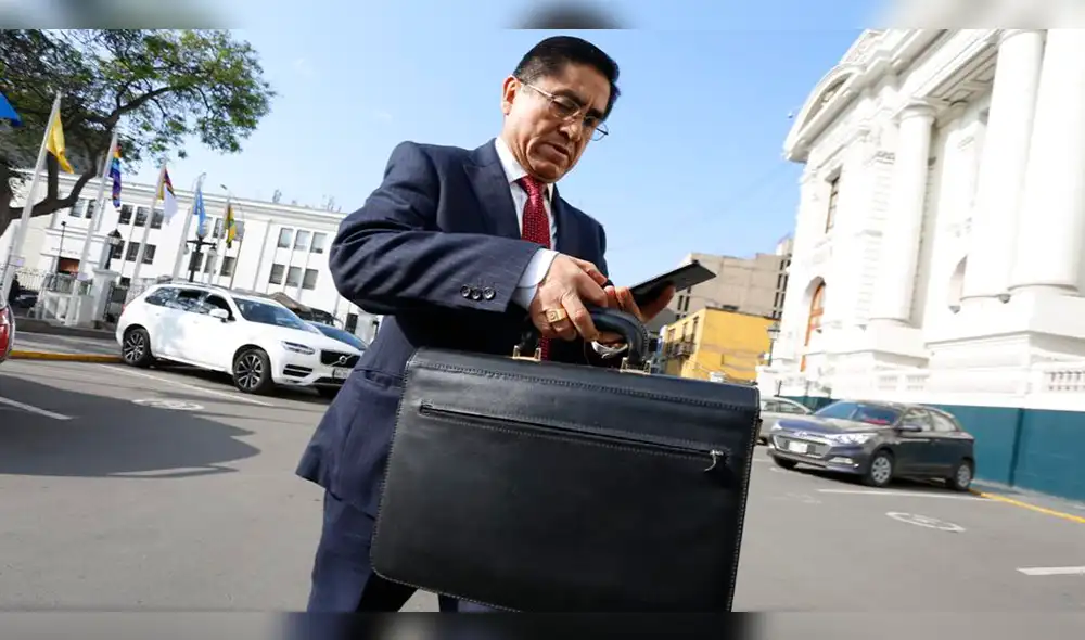 Comisión Permanente aprueba destitución de César Hinostroza