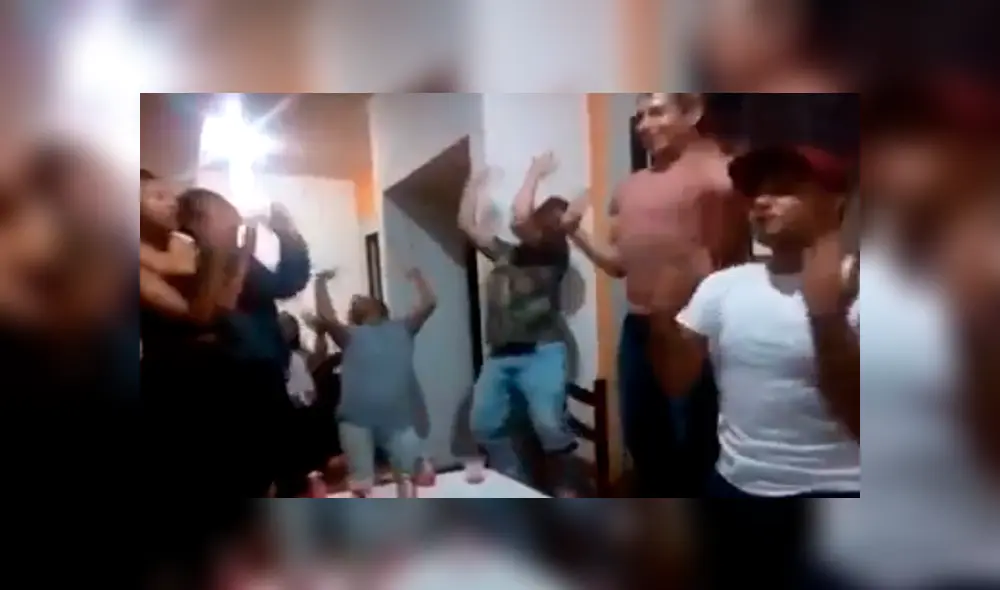 En Facebook, un grupo de amigos mostraron su entusiasmo por bailar el éxito musical de la cantante Rosalía.