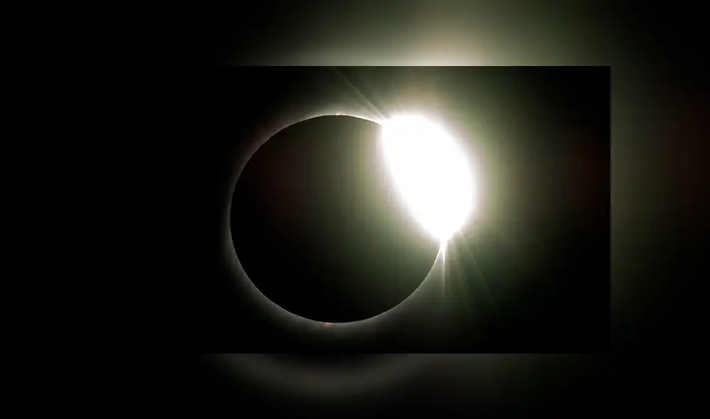 El evento astronómico congregó a centenares de miles en Chile, el país que se precia de tener los mejores cielos. Foto: AFP