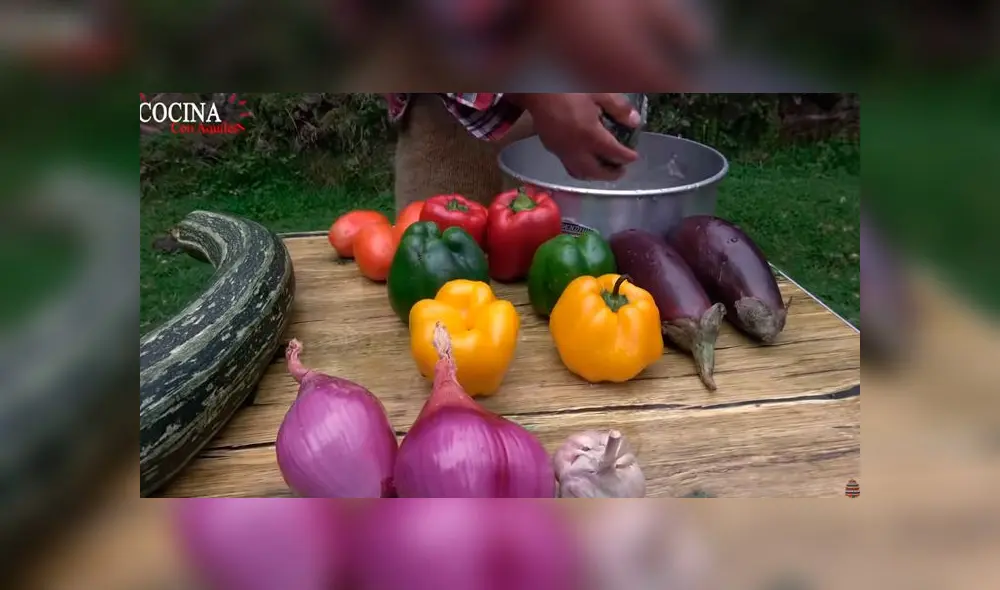 Desliza las imágenes para ver toda la preparación que hizo este cocinero peruano para cocinar el 'Ratatouile'. Foto: Cocinando con Aquiles/Facebook