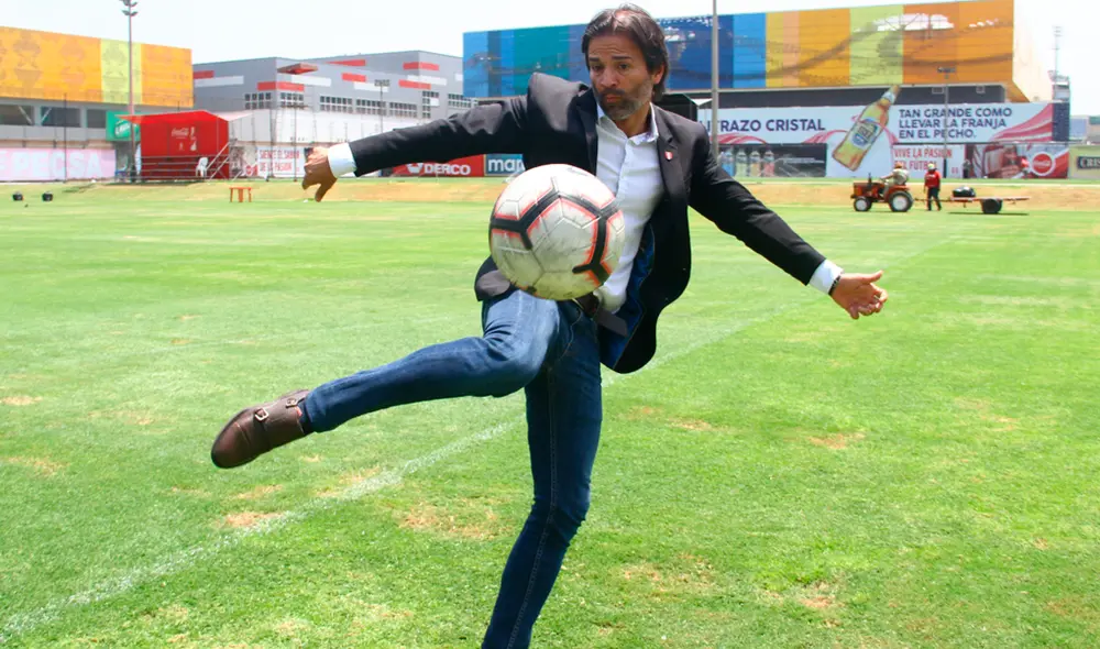 Benjamín Romero aseguró que por primera vez venderán abonos para los 9 partidos de local de la selección peruana en Eliminatorias. (FOTO: GLR) Benjamín Romero aseguró que por primera vez venderán abonos para los 9 partidos de local de la selección peruana en Eliminatorias. (FOTO: GLR)
