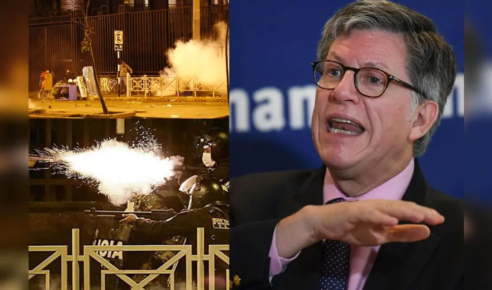 A market trader shows different currency notes in Caracas on March 10, 2019, during the third day of a massive power outage which has left Venezuelans without communications, electricity and water. - The unprecedented power outage already left 15 patients dead and threatens to extend indefinitely, increasing distress for the severe political and economic crisis hitting the oil-rich South American nation. (Photo by Cristian Hernandez / AFP) A market trader shows different currency notes in Caracas on March 10, 2019, during the third day of a massive power outage which has left Venezuelans without communications, electricity and water. - The unprecedented power outage already left 15 patients dead and threatens to extend indefinitely, increasing distress for the severe political and economic crisis hitting the oil-rich South American nation. (Photo by Cristian Hernandez / AFP)