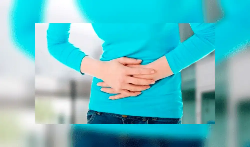 Tenía dolor abdominal y de los ovarios le extraen un enorme quiste hecho de pelos Tenía dolor abdominal y de los ovarios le extraen un enorme quiste hecho de pelos