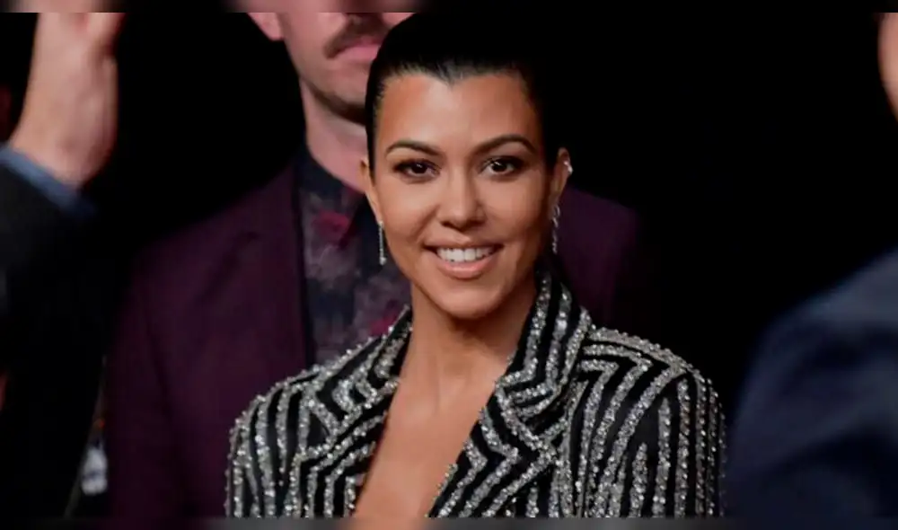 Kourtney Kardashian es sorprendida con desfile de autos por su cumpleaños número 41