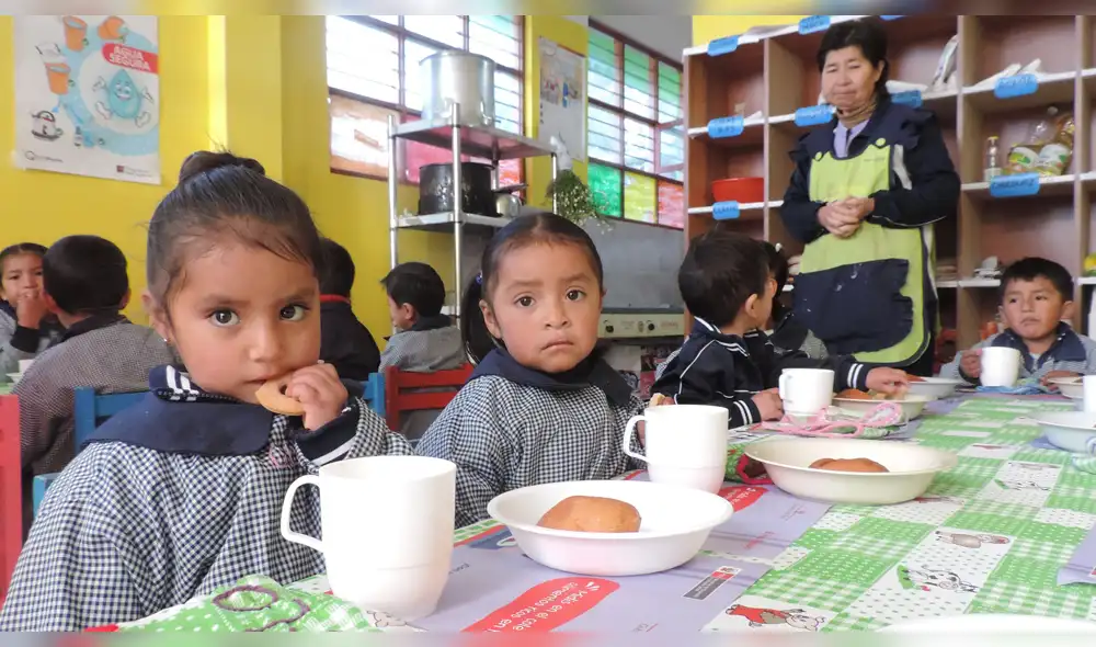 Niños son beneficiados con productos complementarios en alimentos.