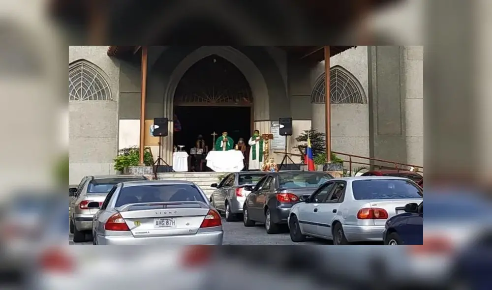 OAS Secretary General Luis Almagro listens as Brazil Minister of Foreign Affairs Ernesto Henrique Fraga Araujo speaks, as the Organization of American States (OAS) holds a meeting  on February 6, 2020 in Washington,DC. (Photo by MANDEL NGAN / AFP)