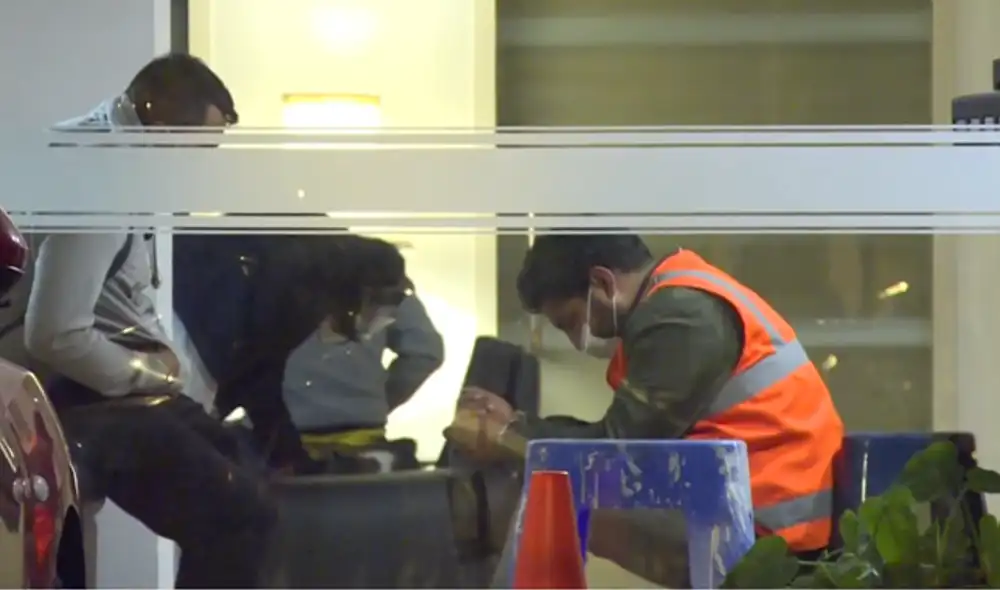 Los tres detenidos de diferentes nacionalidades hacen suponer a las autoridades que se trataría de un cartel internacional de narcotráfico. (Foto: Captura América)