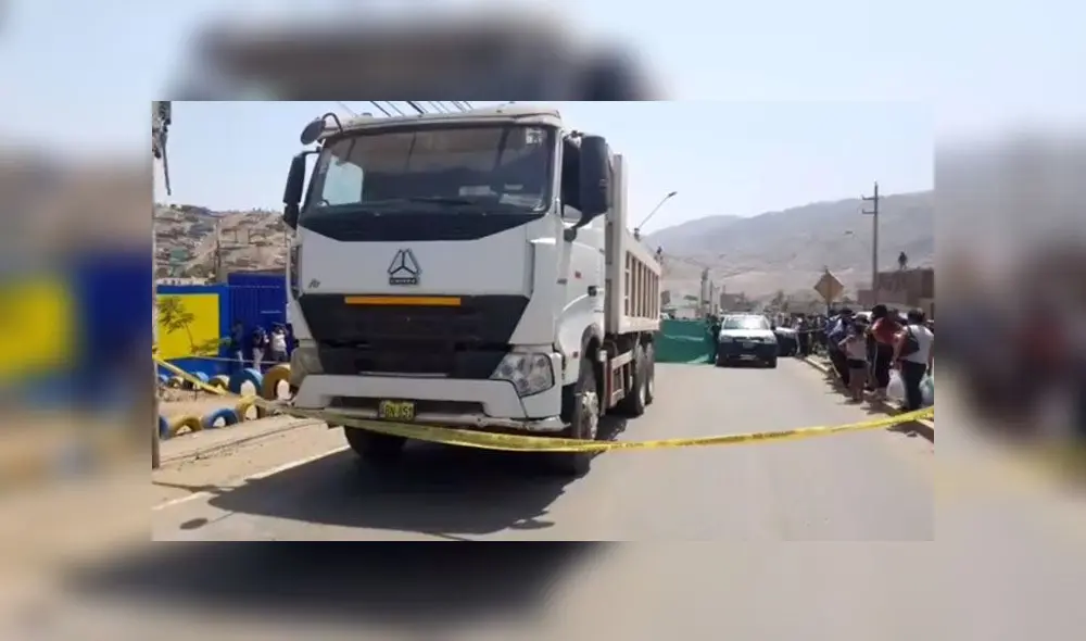 Presidente de APAFA pide que colegio entregue videos de cámaras de seguridad. (Foto: Captura de video / RTV)