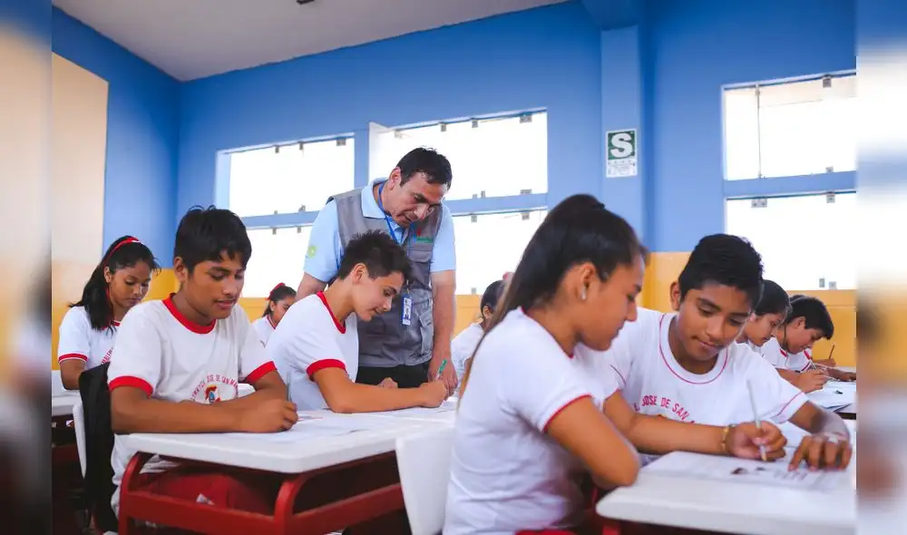 Aprender para crecer, programa patrocinado por Camisea, está logrando que cientos de maestros sean capacitados.