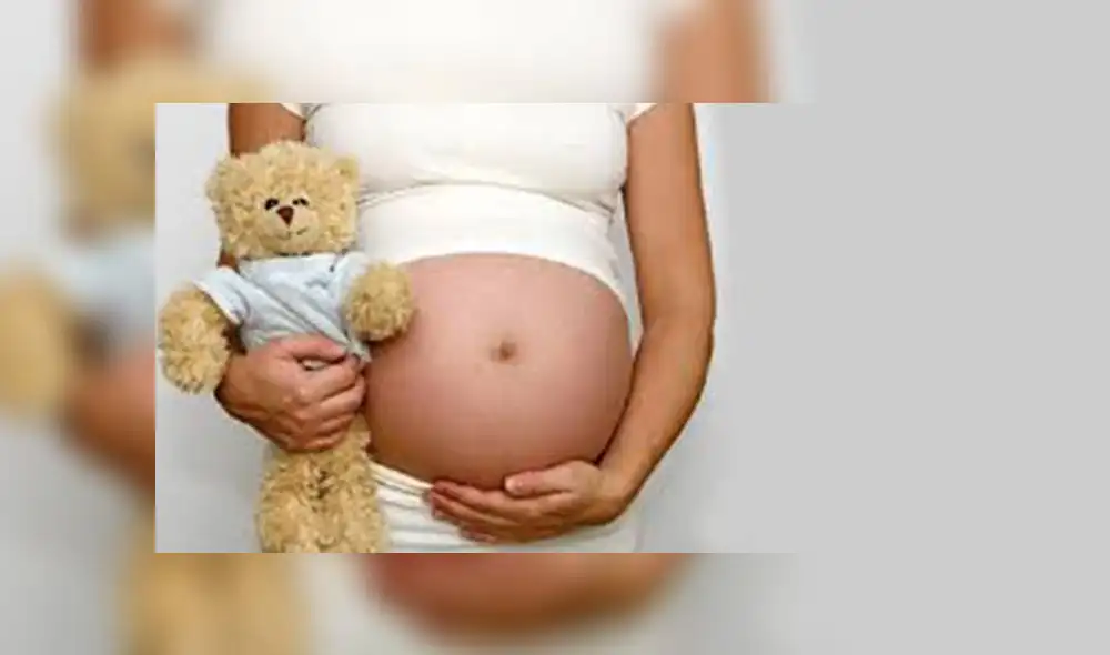 Increíble historia de la quinceañera que halló un bebé en la calle, pero resultó ser su hijo Increíble historia de la quinceañera que halló un bebé en la calle, pero resultó ser su hijo
