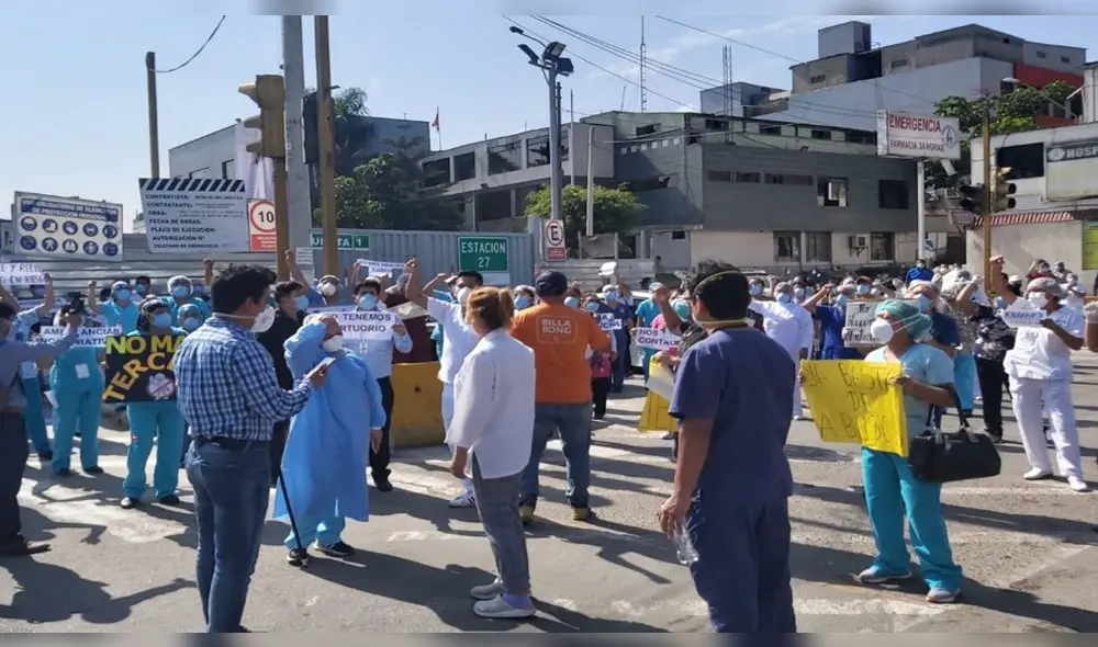 Enfermeras afirman que no se dan abasto para atender a los pacientes y que hay un alto riesgo de contagio. (Foto: GLR - URPI) Enfermeras afirman que no se dan abasto para atender a los pacientes y que hay un alto riesgo de contagio. (Foto: GLR - URPI)