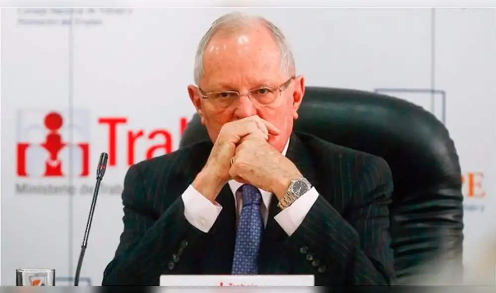 Pedro Chávarry presenta denuncia constitucional contra PPK Pedro Chávarry presenta denuncia constitucional contra PPK