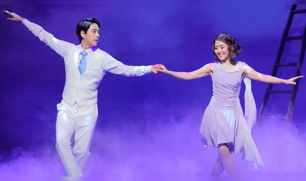 KyuHyun de Super Junior y Choi Soo-Jin en el musical 'Singing In The Rain'. 2014. KyuHyun de Super Junior y Choi Soo-Jin en el musical 'Singing In The Rain'. 2014.