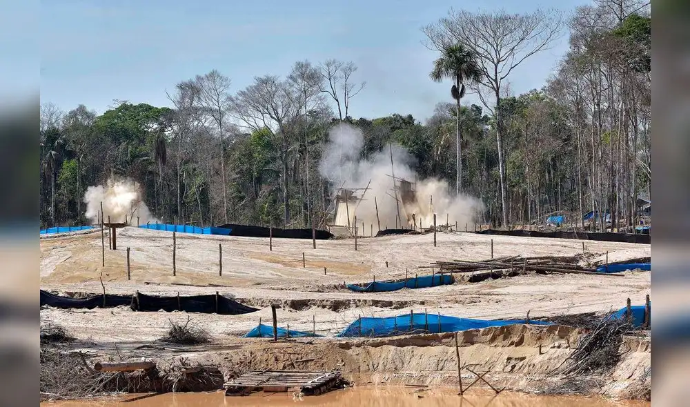 Gobernador de Madre de Dios cuestionado por alentar minería ilegal Gobernador de Madre de Dios cuestionado por alentar minería ilegal
