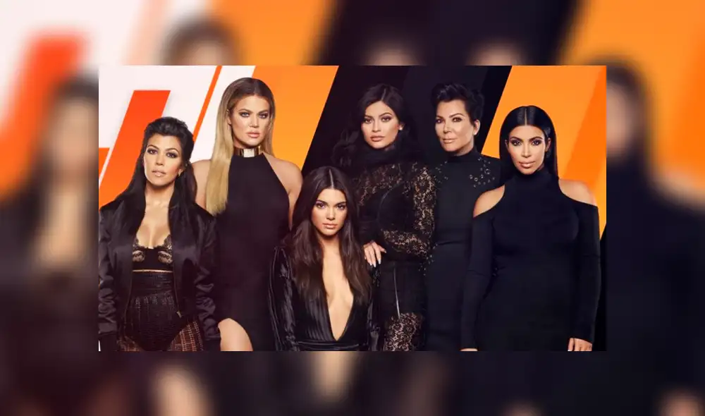 People's Choice Awards: Kim Kardashian y Kris Jenner fueron el centro de atención en la alfombra roja [FOTOS y VIDEO]