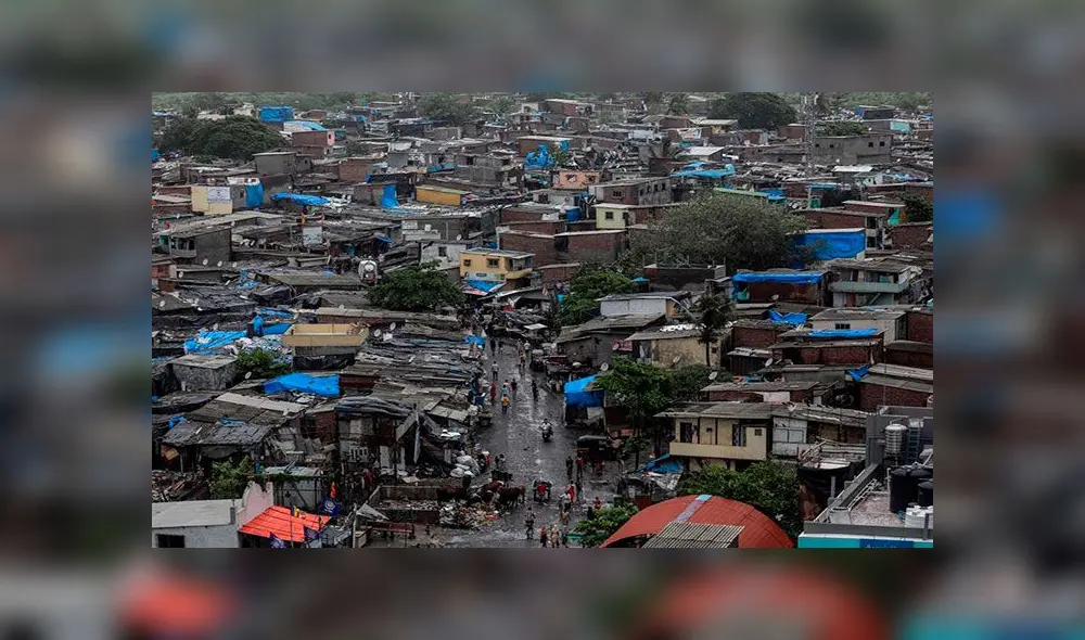Vista general del área de Ambujwadi, zona de infección de COVID-19, en Mumbai, India, uno de los países más golpeados por la pandemia del coronavirus. Foto: EFE Vista general del área de Ambujwadi, zona de infección de COVID-19, en Mumbai, India, uno de los países más golpeados por la pandemia del coronavirus. Foto: EFE