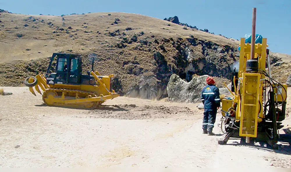 Macusani Yellowcake iniciaría explotación de litio en el 2022