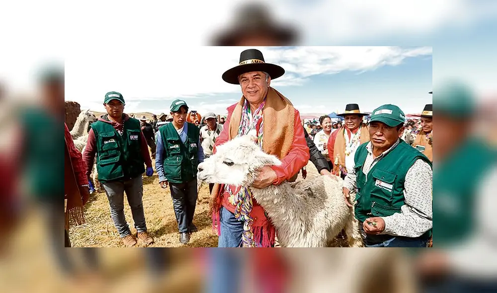 Ministro visitó Azángaro. Ministro visitó Azángaro.