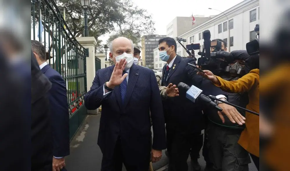 Pedro Cateriano tras reunión con Manuel Merino en el Congreso. Foto: Felix Contreras/La República. Pedro Cateriano tras reunión con Manuel Merino en el Congreso. Foto: Felix Contreras/La República.