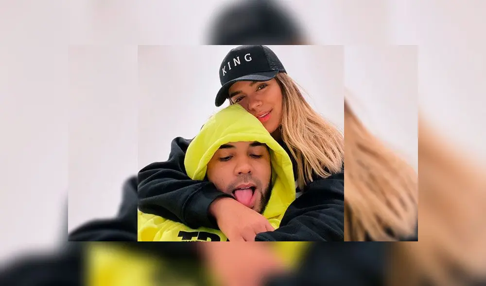 Anuel AA: Karol G sorprende con ‘carro de Batman’ al cantante por su cumpleaños [VIDEO]
