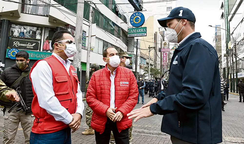 Autoridades. Ministros y alcalde coordinan acciones. (MININTER)