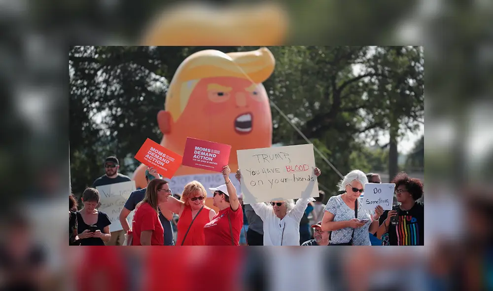 Donald Trump fue recibido en medio de protestas en El Paso y Dayton, lugares donde dos tiradores asesinaron a 31 personas. Foto: AFP Donald Trump fue recibido en medio de protestas en El Paso y Dayton, lugares donde dos tiradores asesinaron a 31 personas. Foto: AFP