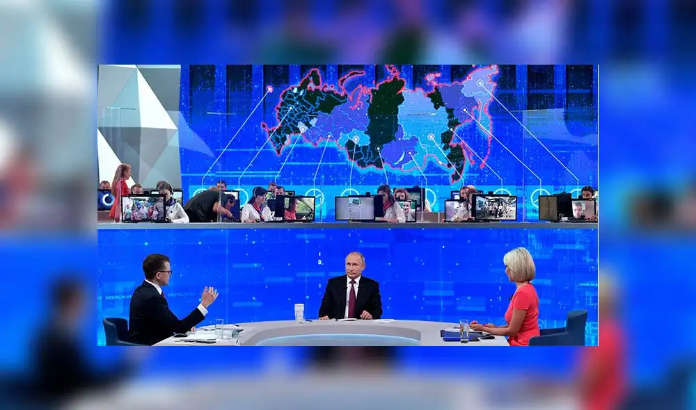 El presidente ruso tuvo que responder a todas las preguntas que le transmitían. Foto: Sputniknews. El presidente ruso tuvo que responder a todas las preguntas que le transmitían. Foto: Sputniknews.