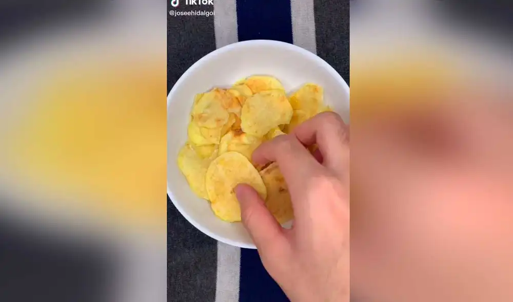 Desliza las imágenes para conocer un poco más sobre la preparación de estas papitas fritas saludables. Foto: captura de TikTok/@joseehidalgoi