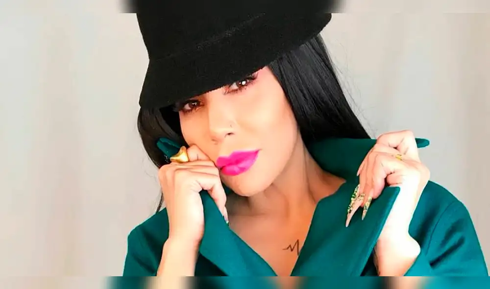 Anuel AA se enfrenta a Ivy Queen tras nombrar reina del reggaetón a Karol G