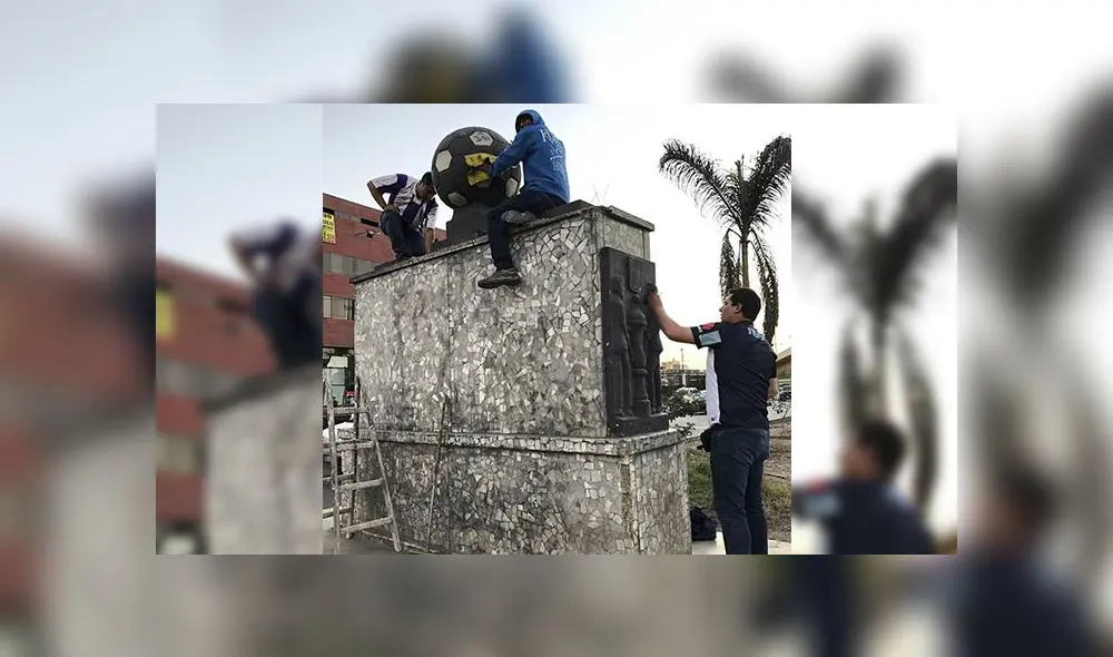 Hinchas de Alianza Lima limpian monumento a futbolistas fallecidos en Fokker [FOTOS]