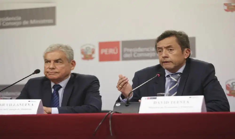 Apoyo de Vizcarra a Villanueva deja mal parado al titular del MEF
