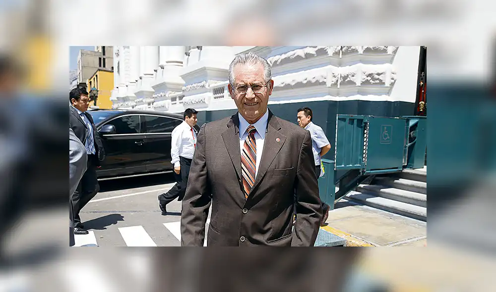 Carlos Herrera Descalzi: “Los gobiernos han sido muy proclives a favorecer a las empresas de Camisea” Carlos Herrera Descalzi: “Los gobiernos han sido muy proclives a favorecer a las empresas de Camisea”