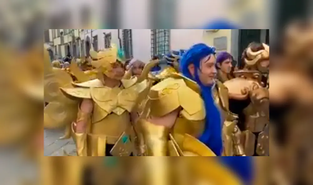 Desliza para ver los detalles de este desfile que se viralizó en Facebook. Foto: Captura. Desliza para ver los detalles de este desfile que se viralizó en Facebook. Foto: Captura.