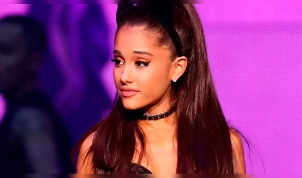 Ariana Grande pasó incómodo momento en el último adiós de Aretha Franklin [VIDEO]