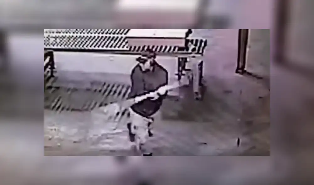 Desliza para ver los detalles de este video viral de YouTube. Foto: Captura. Desliza para ver los detalles de este video viral de YouTube. Foto: Captura.