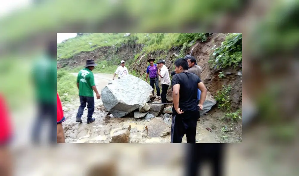 Áncash: Un huaico arrasó con la carretera de Chasquitambo en Huaraz