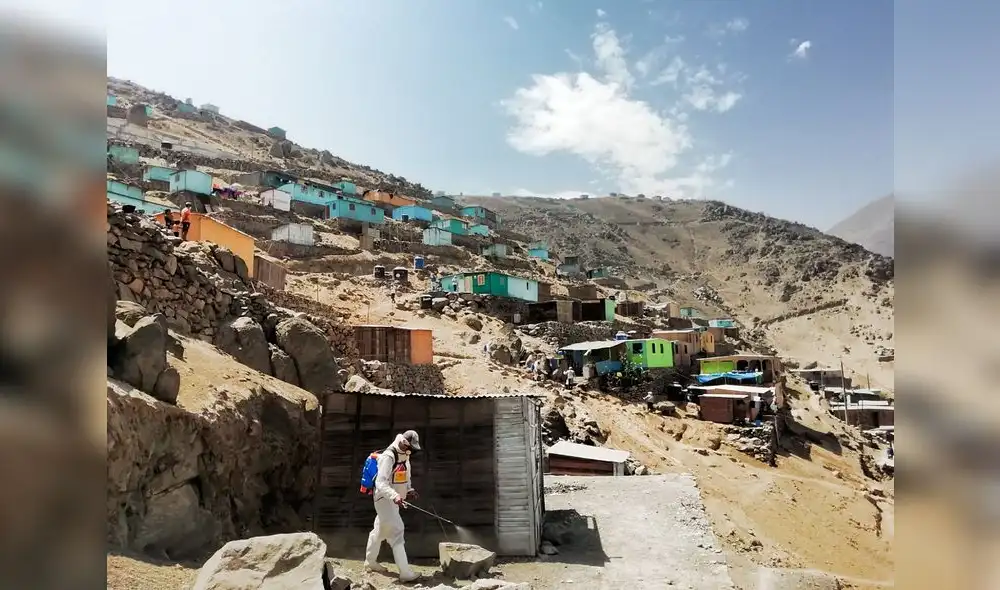 Comando COVID-19 es un grupo de extranjeros solidarios que trabajan en plena pandemia. Foto: Luis Paucar. Comando COVID-19 es un grupo de extranjeros solidarios que trabajan en plena pandemia. Foto: Luis Paucar.