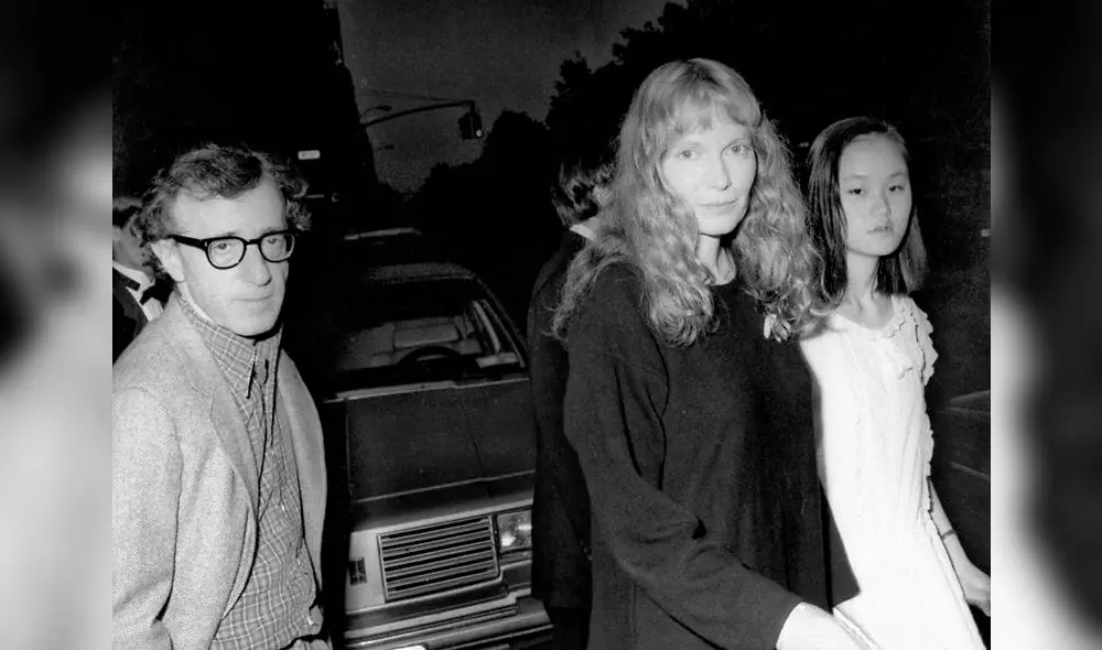 El afamado director, la actriz Mia Farrow y Soon-Yi, hija adoptiva de la actriz con quien el director se casó.