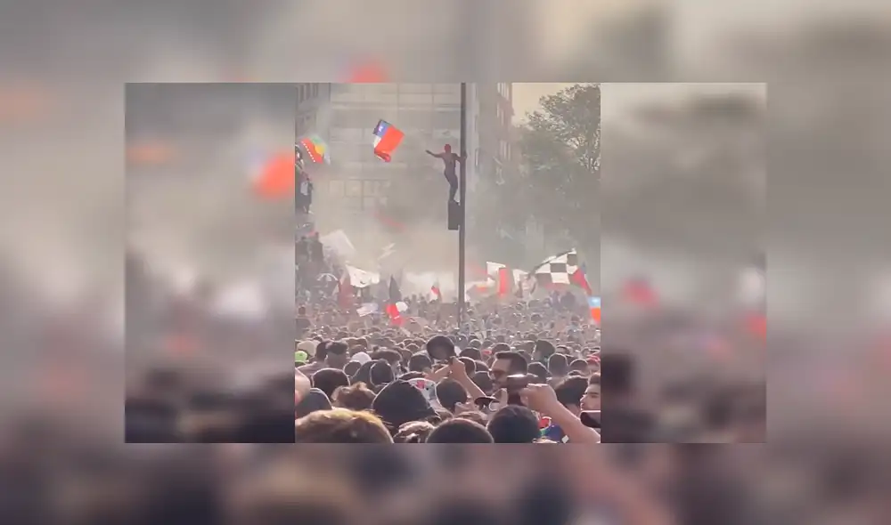 En Facebook, el popular personaje estuvo en la denominada ‘Marcha Histórica’ y acompañó a los chilenos.