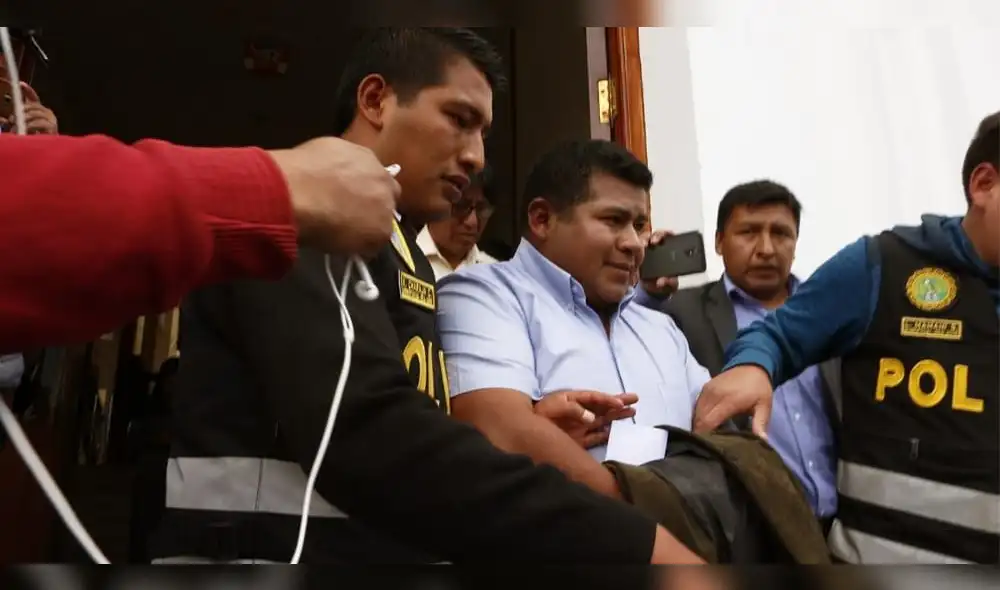 Capturan a dirigente por no pasar alimentos a sus hijos en Puno [VIDEO]