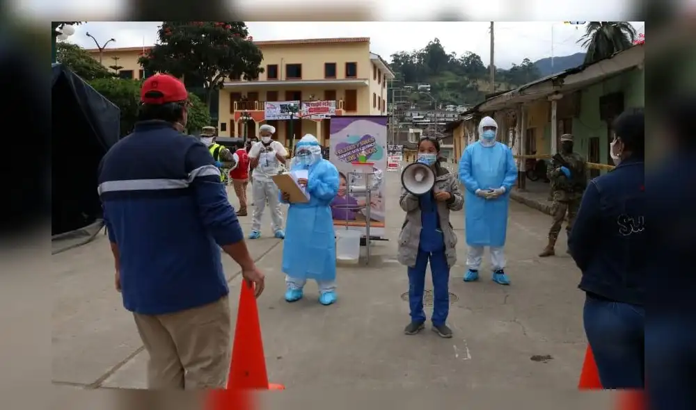 Personal médico sigue identificando nuevos casos de COVID-19 en la sierra de Piura.