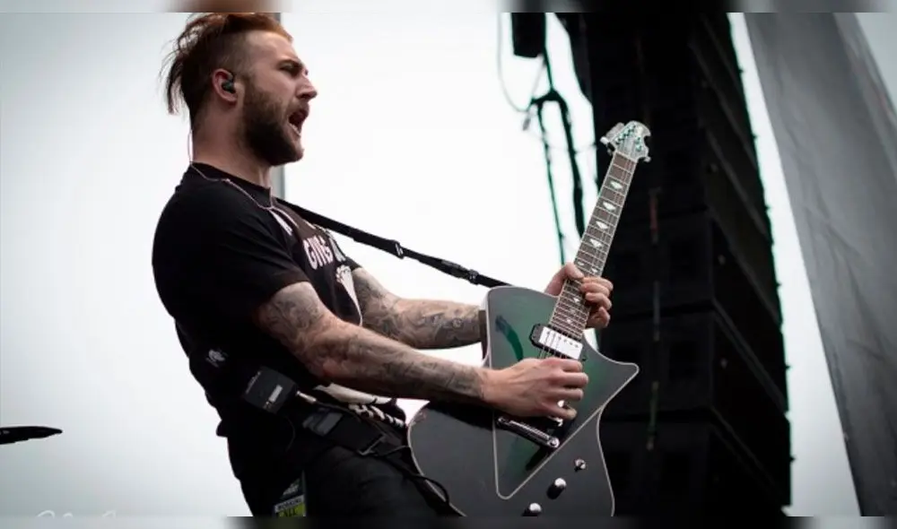 Louis Tomlinson gana artista masculino en los Teen Choice Awards 2019