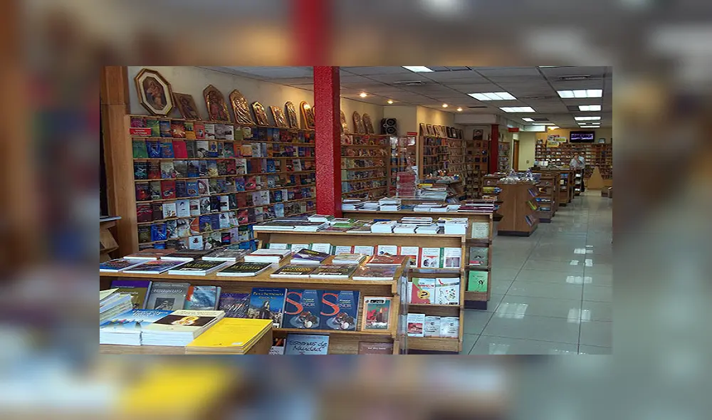 La mujer insistió en ingresar al establecimiento para cambiar un libro repetido. "A ustedes no les va a pasar nada, son jóvenes", dijo a los trabajadores. (Foto: referencial) La mujer insistió en ingresar al establecimiento para cambiar un libro repetido. "A ustedes no les va a pasar nada, son jóvenes", dijo a los trabajadores. (Foto: referencial)