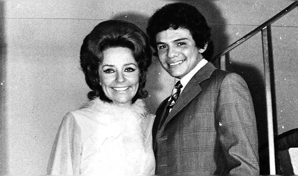 Hijos de José José postergan cremación del cantante mexicano Hijos de José José postergan cremación del cantante mexicano