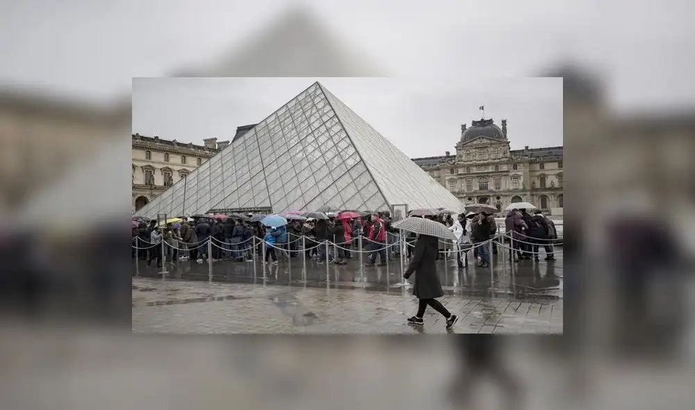 Francia: Museo del Louvre reabre sus puertas tras el ataque terrorista contra unos militares Francia: Museo del Louvre reabre sus puertas tras el ataque terrorista contra unos militares