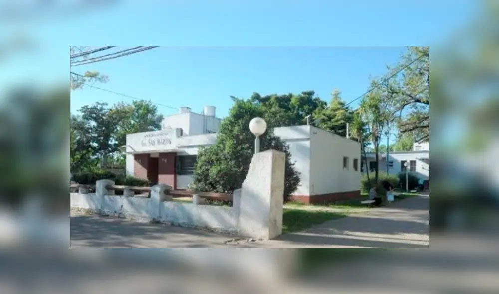 Atropelló al exnovio de su pareja, le robó el celular y escapó